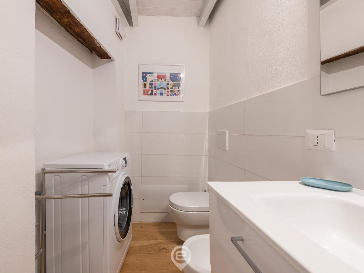 Luisa Apartment Кальяри Экстерьер фото